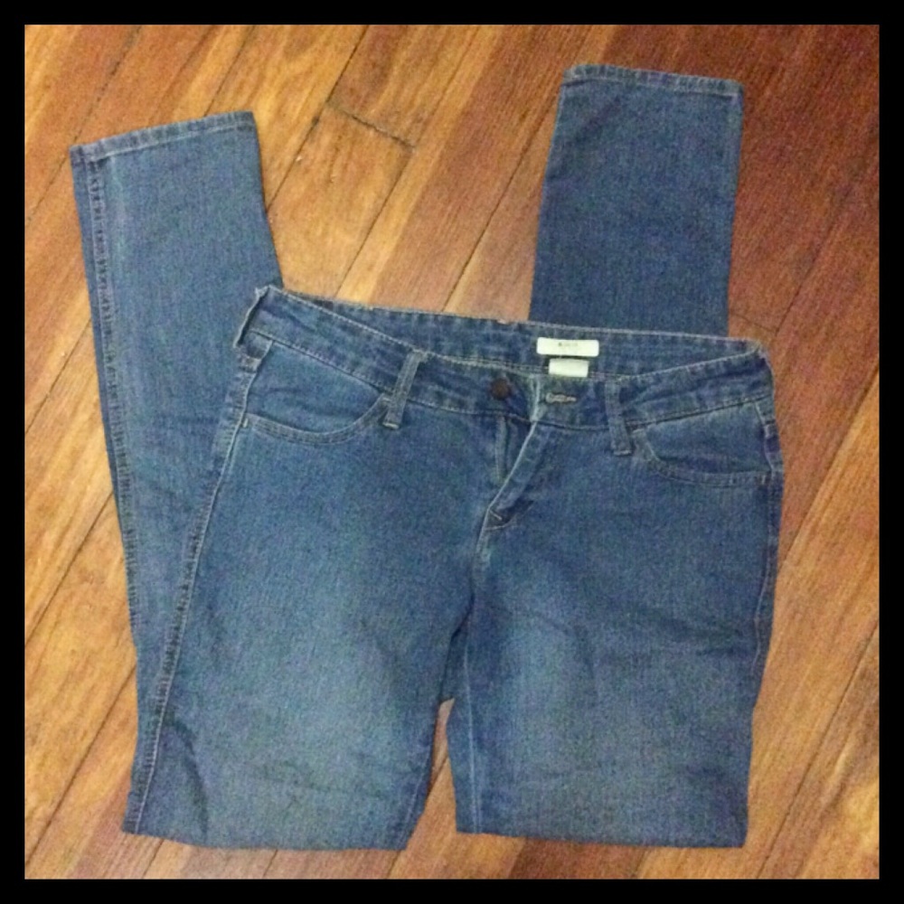 H&M Low Waist/Slim Leg Jeans - Size 29